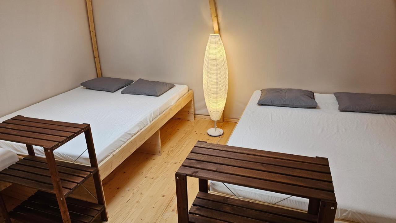 فندق Fitnexx Zelt-Dorf Balsthal المظهر الخارجي الصورة